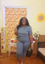 Load image into Gallery viewer, Classy Set- Plus Size
